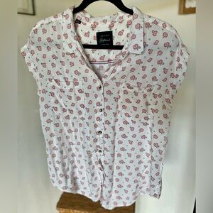 Jachs Girlfriend New York White Shirt with Red Floral Design